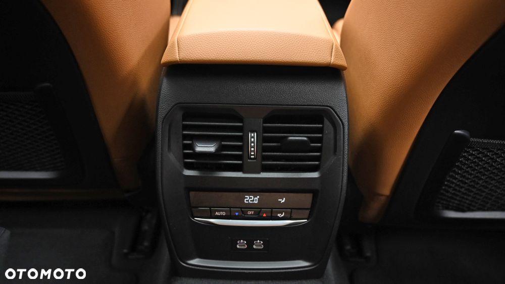 BMW Seria 3 320i Edition M Sport Shadow - 17