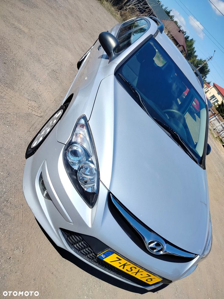 Hyundai i30 i30cw 1.4 blue Comfort - 14
