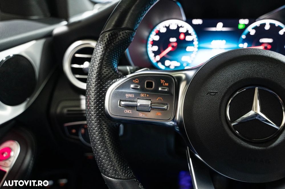 Mercedes-Benz GLC 220 d 4Matic 9G-TRONIC AMG Line - 24