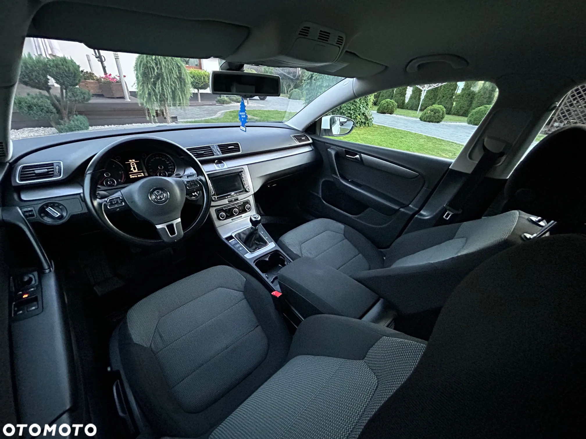 Volkswagen Passat 2.0 TDI Comfortline - 9