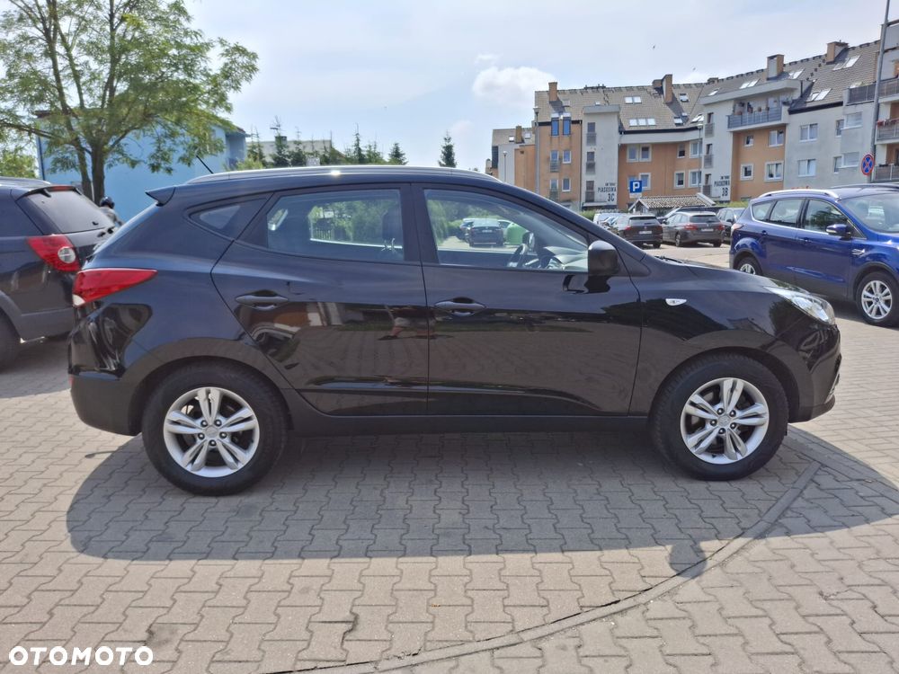 Hyundai ix35 1.6 2WD UEFA EURO 2012 Edition - 4