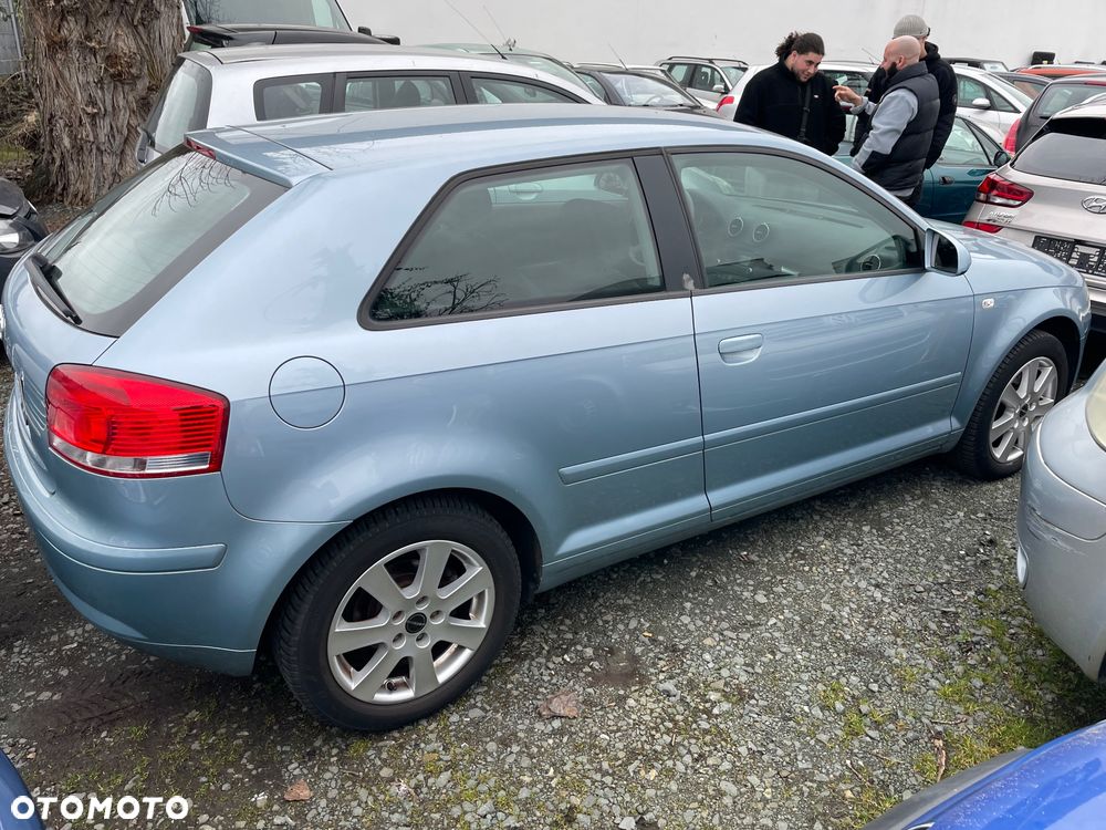 Audi A3 3-drzwiowe 1.6 Ambiente - 10