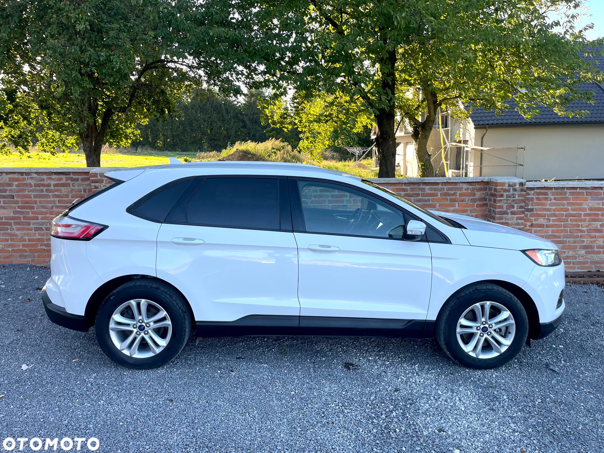 Ford Edge - 8