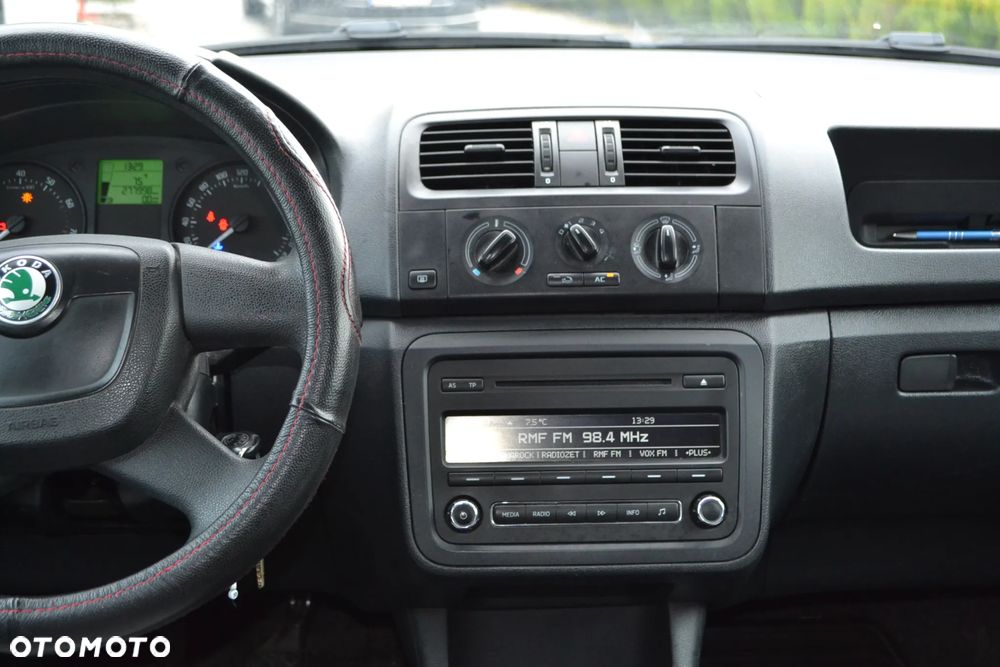 Skoda Fabia - 8