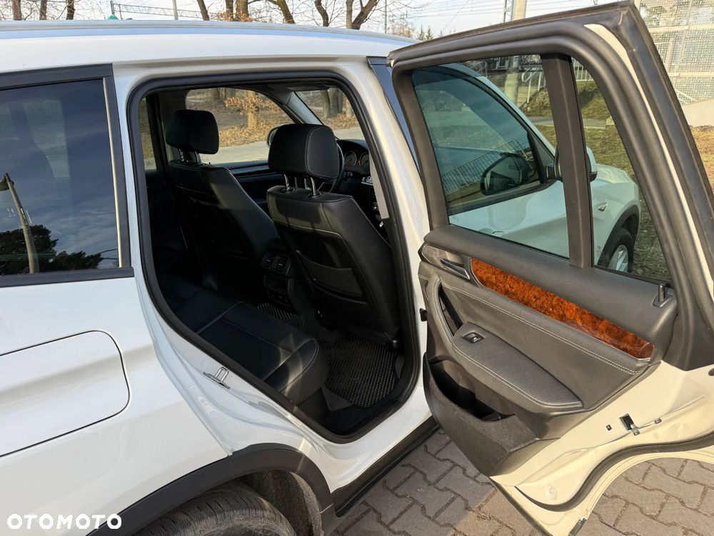 BMW X3 28i xDrive - 12