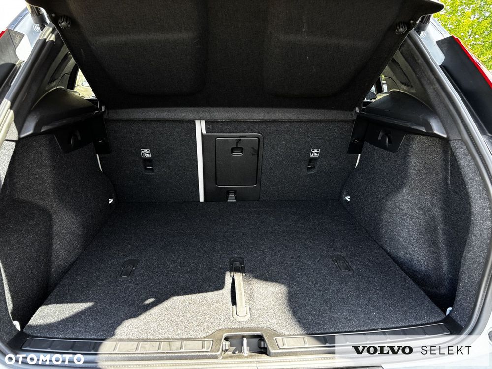 Volvo XC 40 - 23