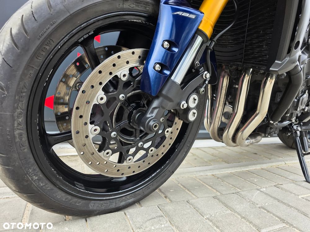 Yamaha FZ - 26