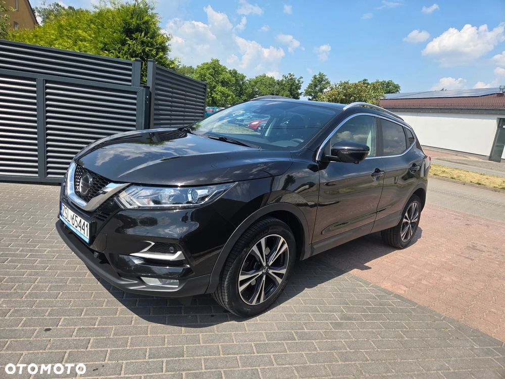 Nissan Qashqai 1.3 DIG-T AKARI - 2