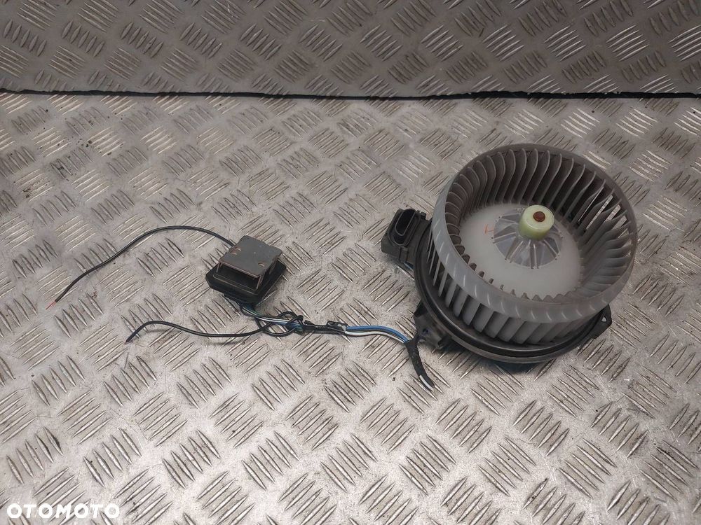 DMUCHAWA NAWIEWU REZYSTOR TOYOTA YARIS II LIFT AV272700-0311 - 1