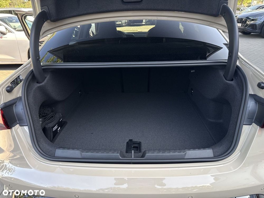 Audi RS3 Limousine TFSI Quattro S tronic - 10