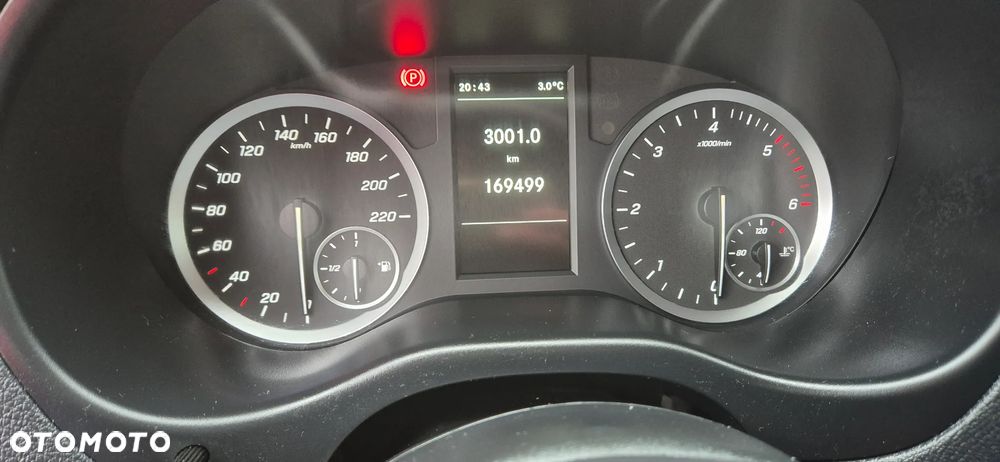 Mercedes-Benz Vito - 21