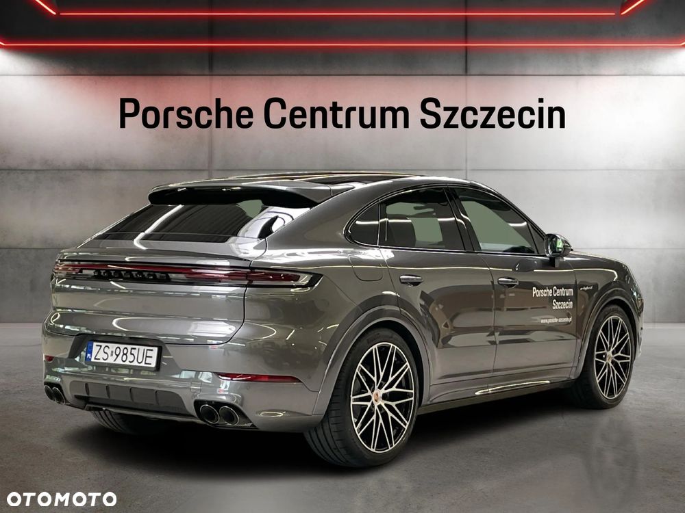 Porsche Cayenne Coupe E-Hybrid PHEV - 5