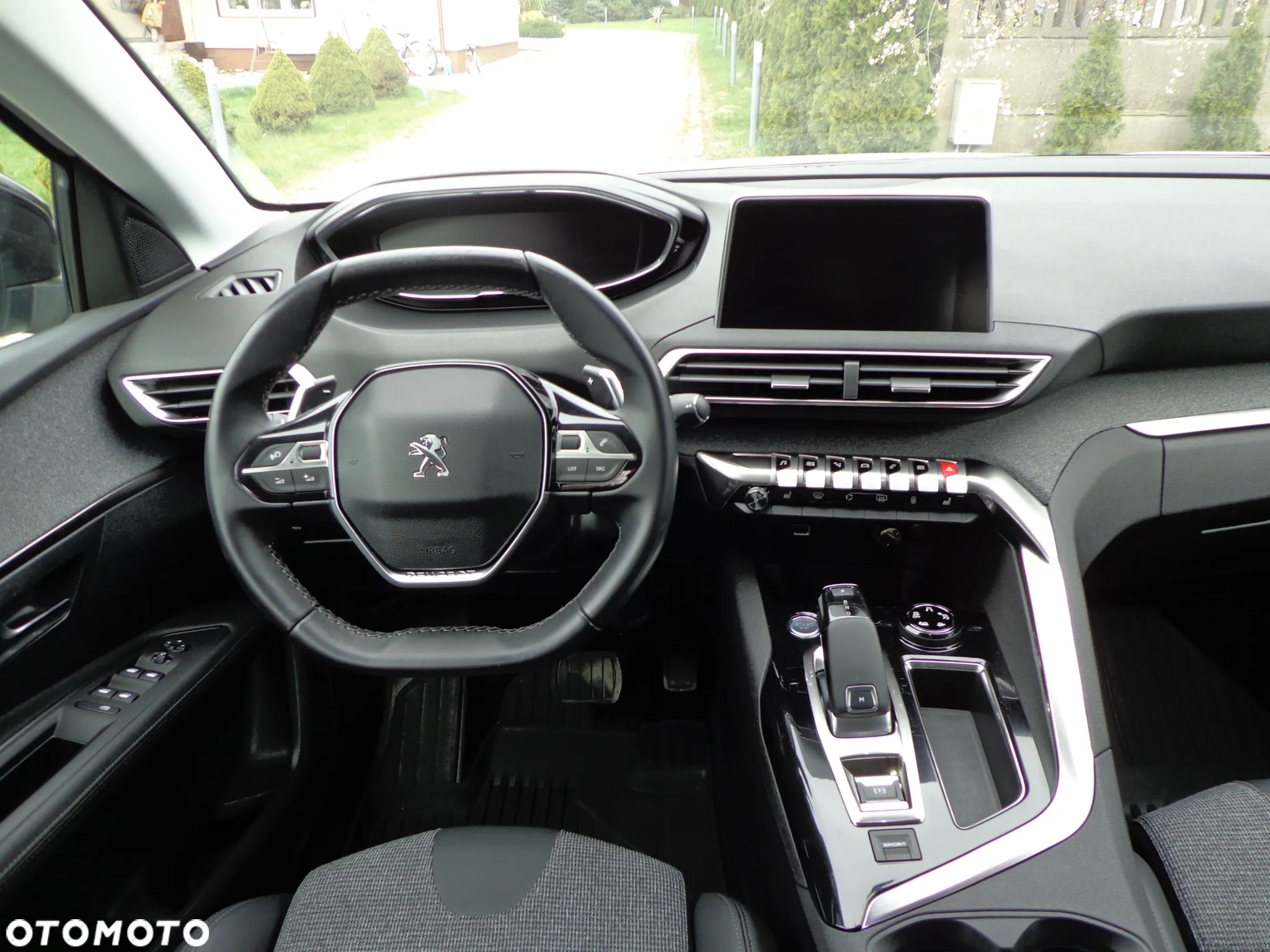 Peugeot 5008 1.6 BlueHDI Allure S&S EAT6 - 21