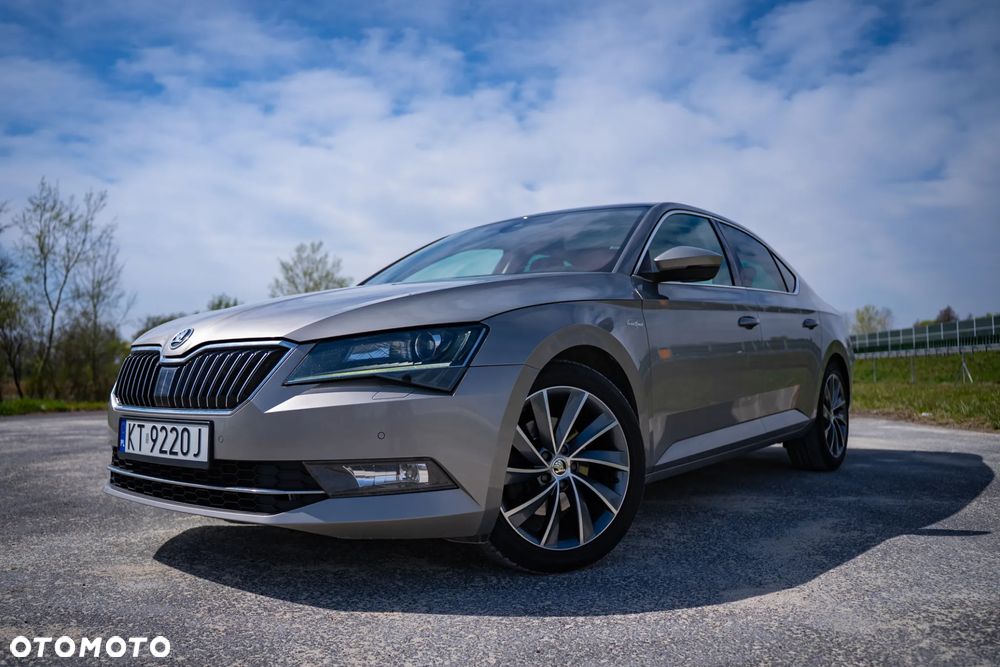 Skoda Superb 2.0 TDI L&K DSG - 1