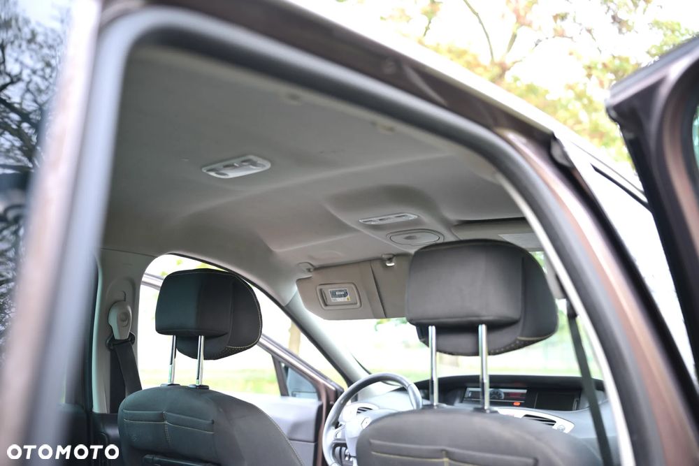 Renault Scenic 1.9 dCi FAP Exception - 10