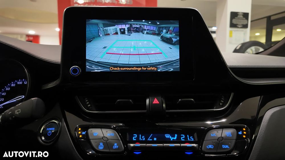 Toyota C-HR 1.8 HSD 122 CP 4x2 CVT C-lassy bi-tone - 29