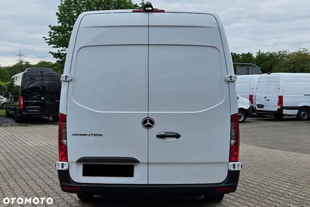 Mercedes-Benz Sprinter 317 CDI Long PRO AUT 1.9 170KM - 8