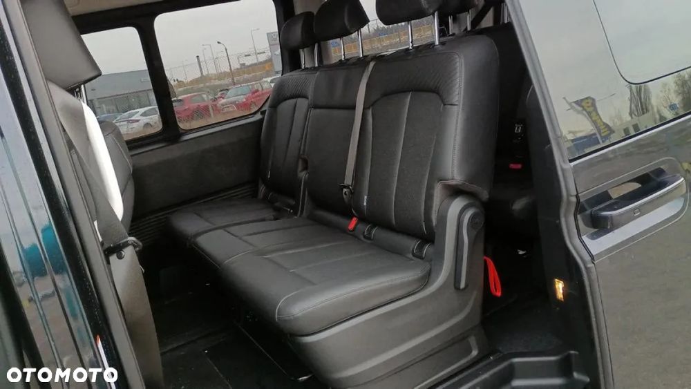 Hyundai Staria 1.6 T-GDI HEV Smart VIP - 13