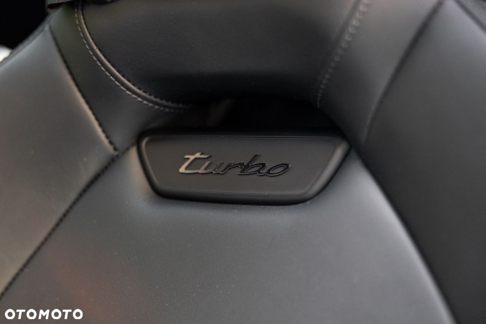 Porsche Panamera Turbo E-Hybrid PHEV - 40