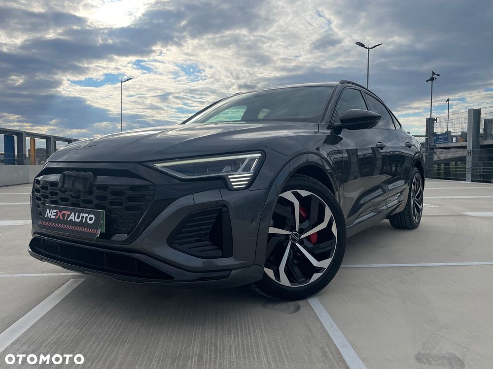Audi Q8 Sportback e-tron - 6