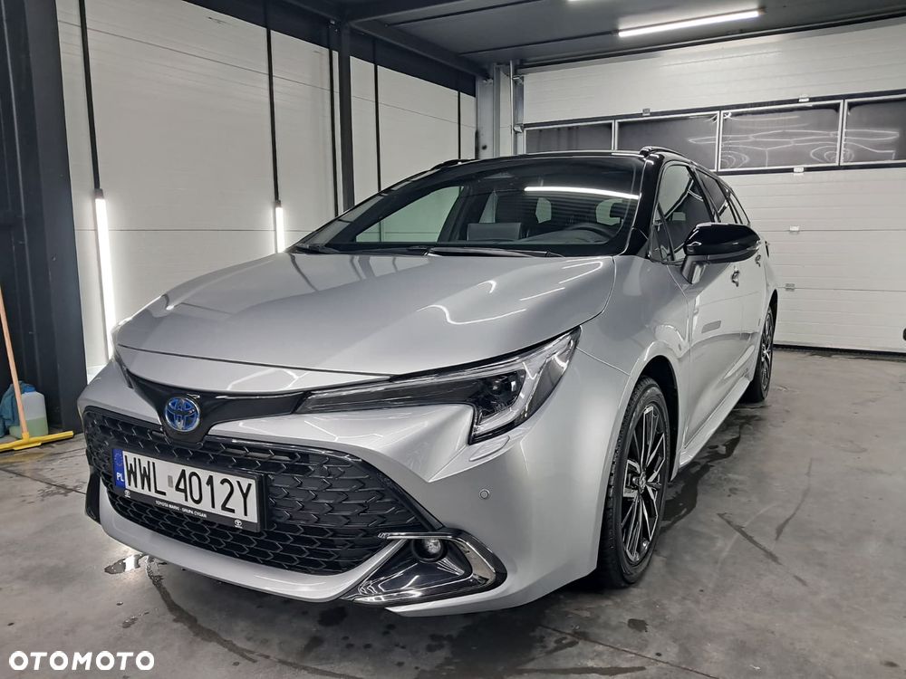 Toyota Corolla 1.8 Hybrid Executive - 13