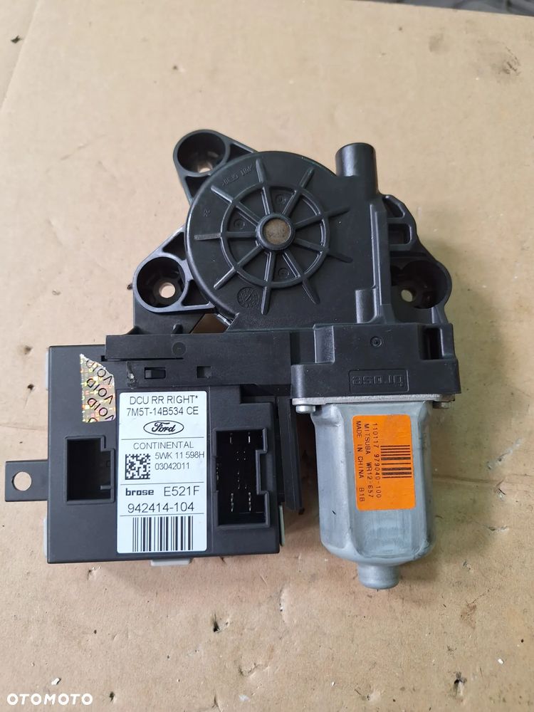 ford kuga MK1 silniczek prawy tył 7M5T14B534CE
