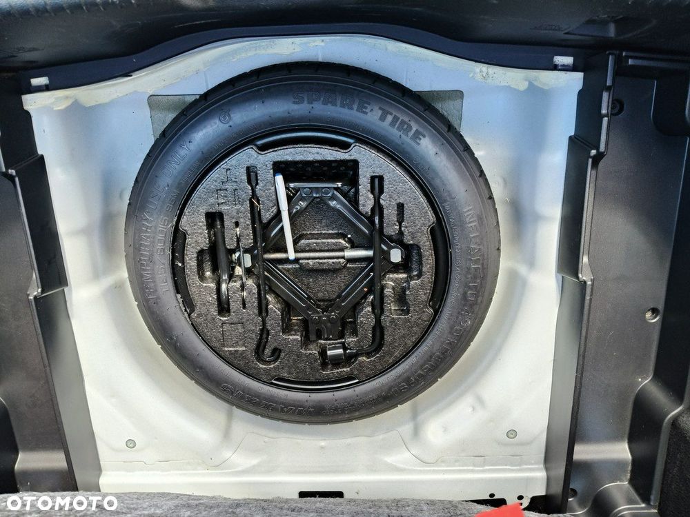 Kia Ceed - 12