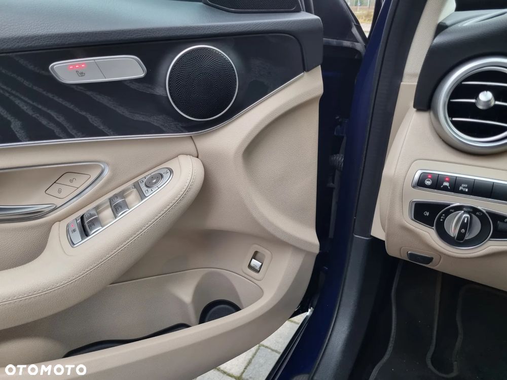 Mercedes-Benz Klasa C 220 d 9G-TRONIC Exclusive - 24