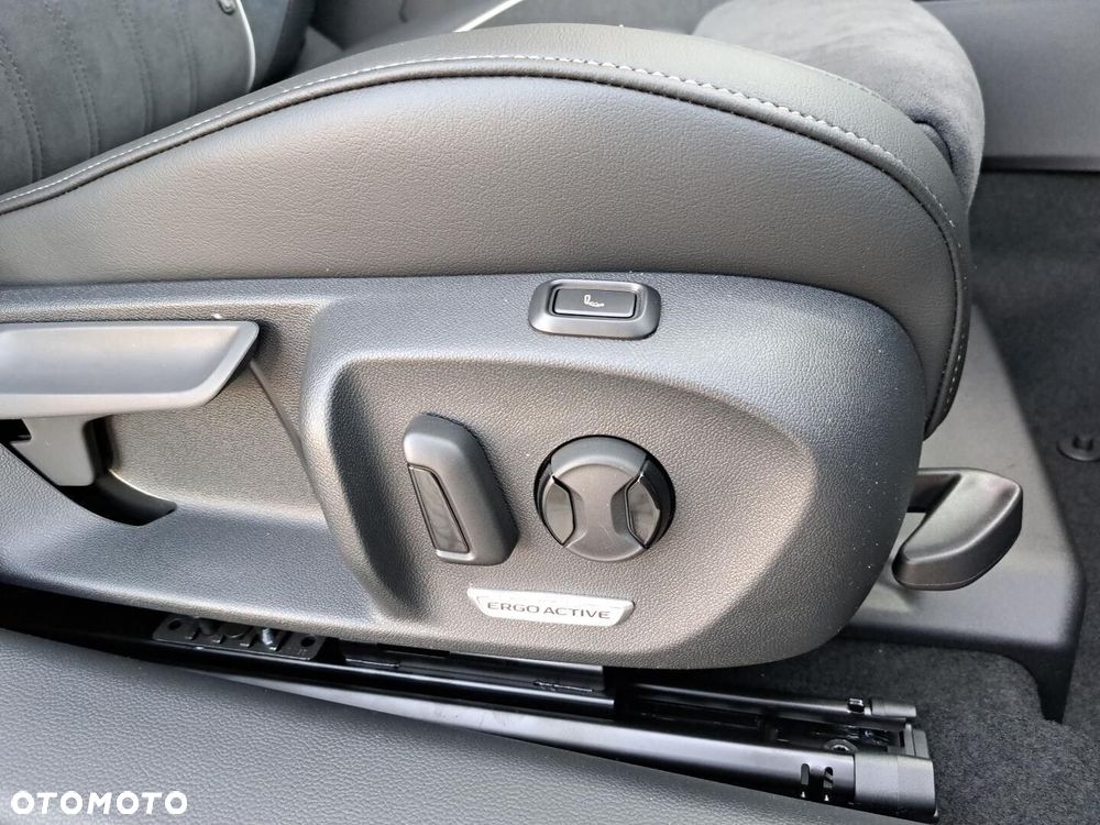 Volkswagen Passat - 38