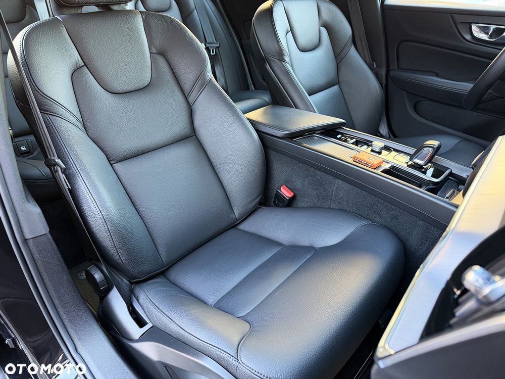 Volvo V60 B4 D Geartronic Momentum Pro - 34