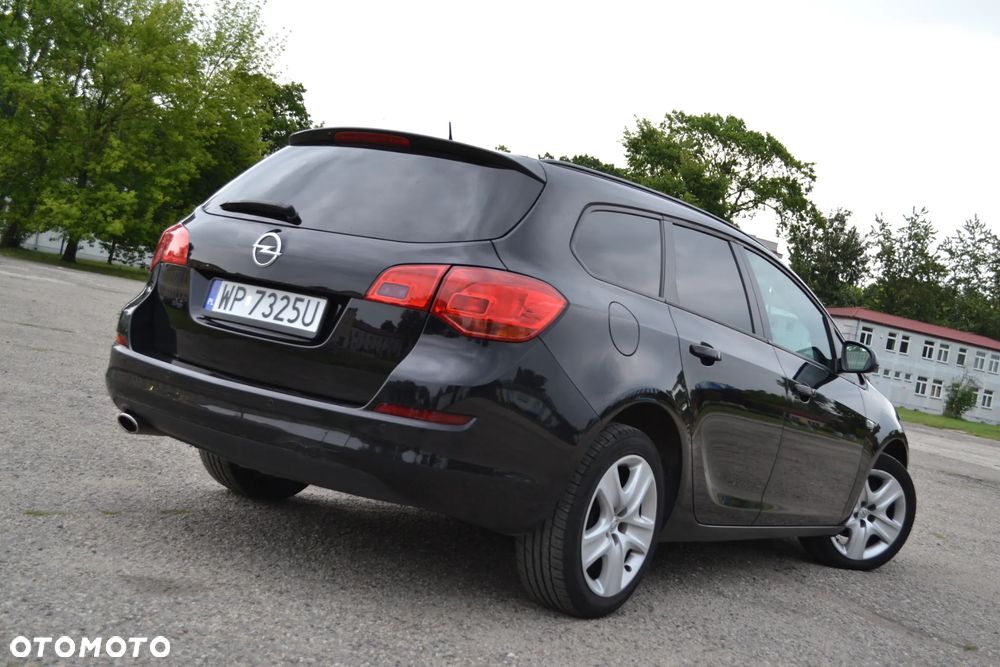 Opel Astra 1.4 Turbo - 12