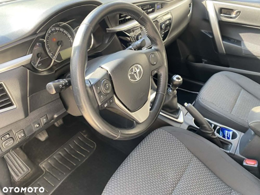 Toyota Corolla 1.4 D-4D Active - 13