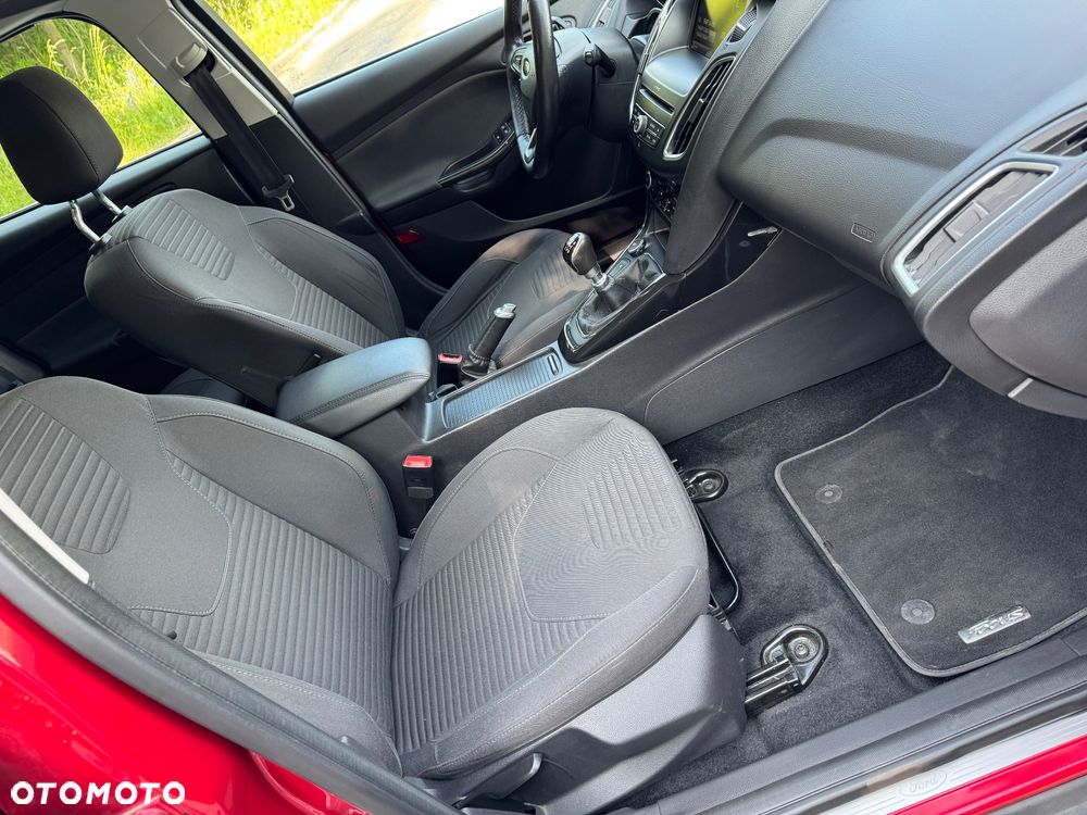 Ford Focus 1.0 EcoBoost Titanium - 22