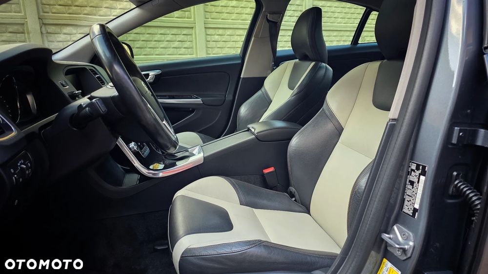 Volvo S60 - 23