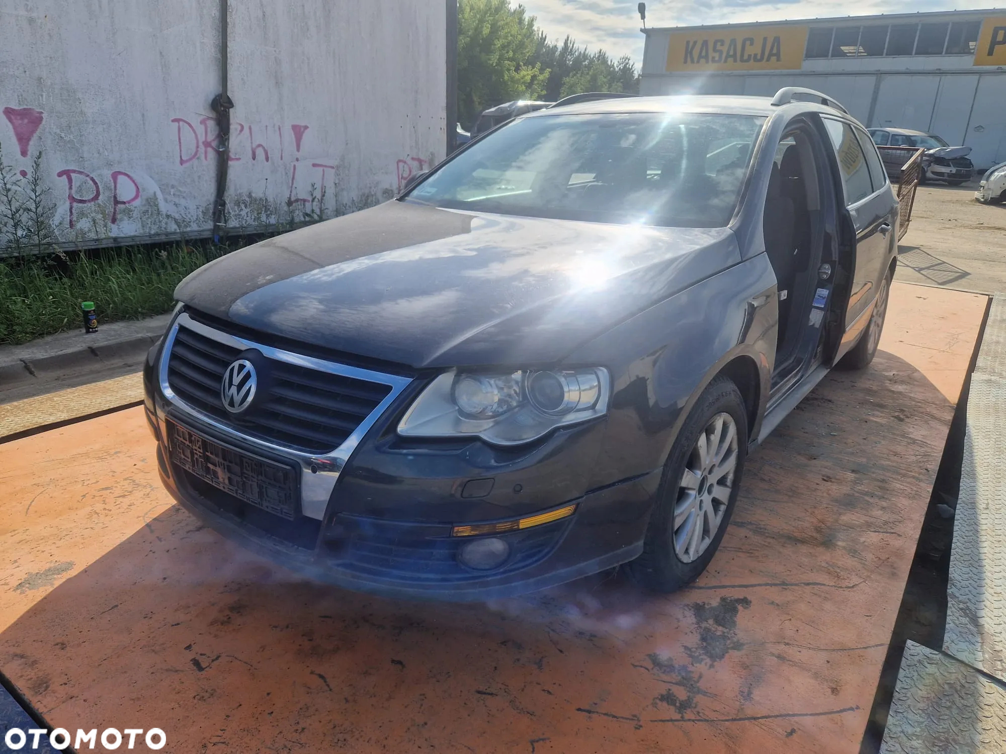 Volkswagen PASSAT B6 KOMBI 05-09 Silnik 2.0 TDI BMM 140KM/103kW LC8Z na części drzwi klapa zderzak - 4