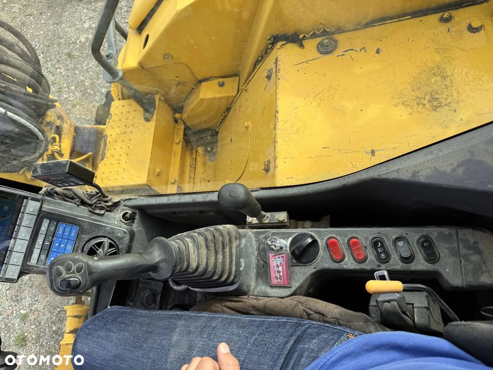 Komatsu PW98 MR8 118 - 9