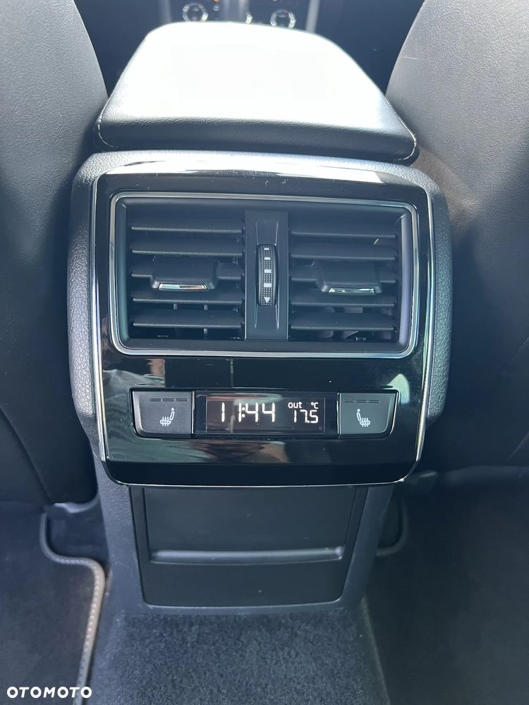 Skoda Superb 2.0 TDI 4x4 Sportline DSG - 22