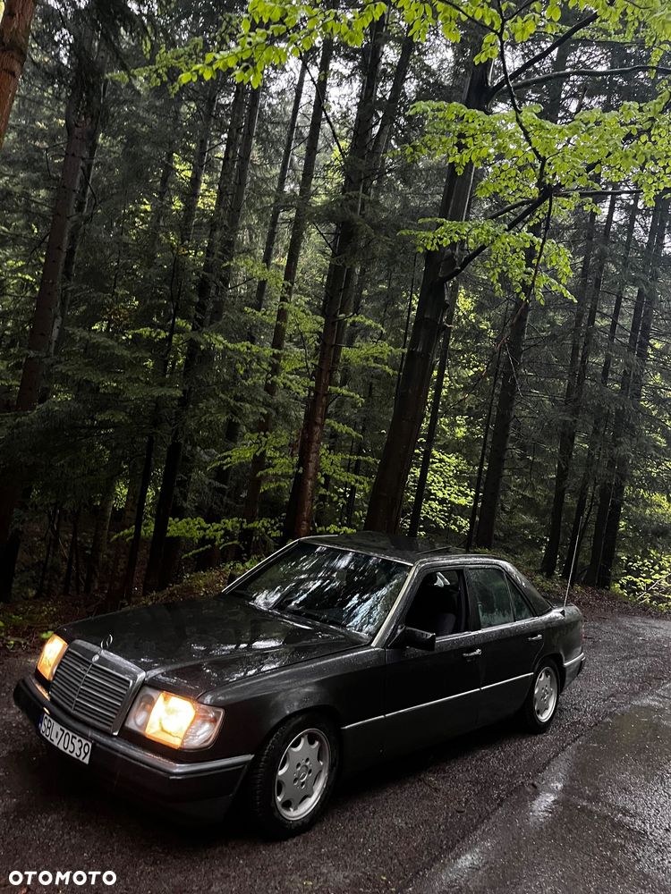 Mercedes-Benz W124 (1984-1993) - 1