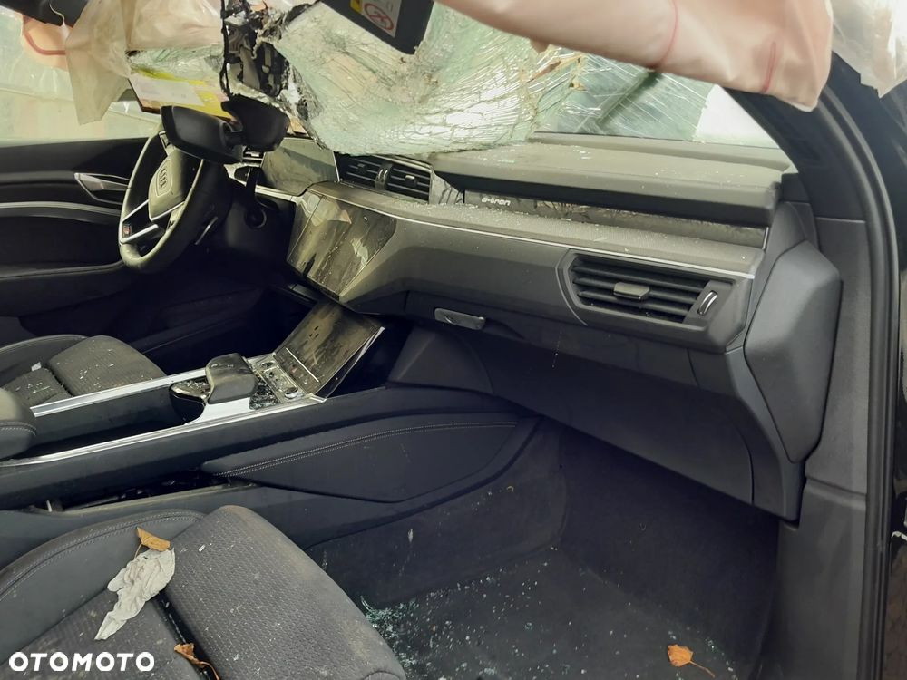 Audi Q8 55 TFSIe quattro tiptronic - 2