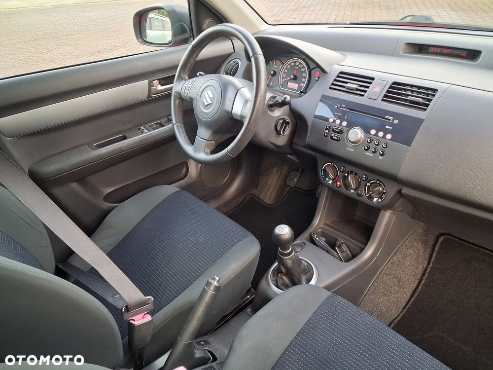 Suzuki Swift 1.3 Club dance - 9