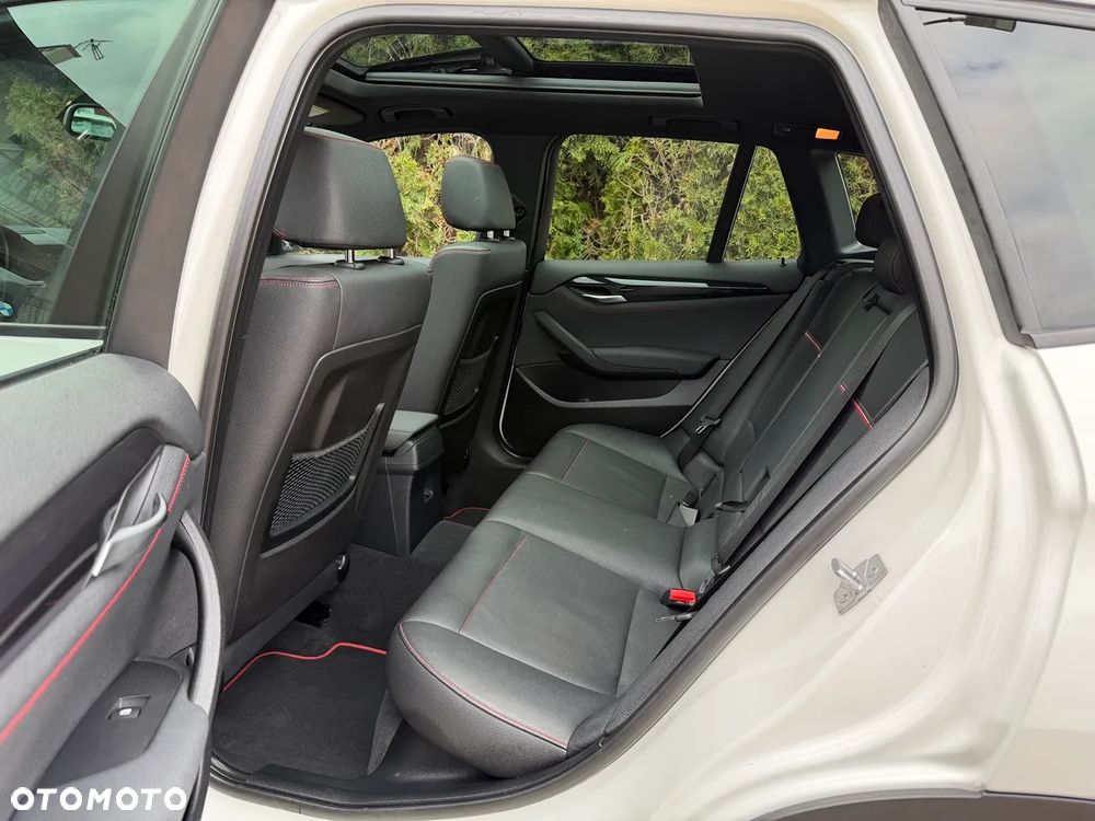BMW X1 xDrive20d Sport Line - 22