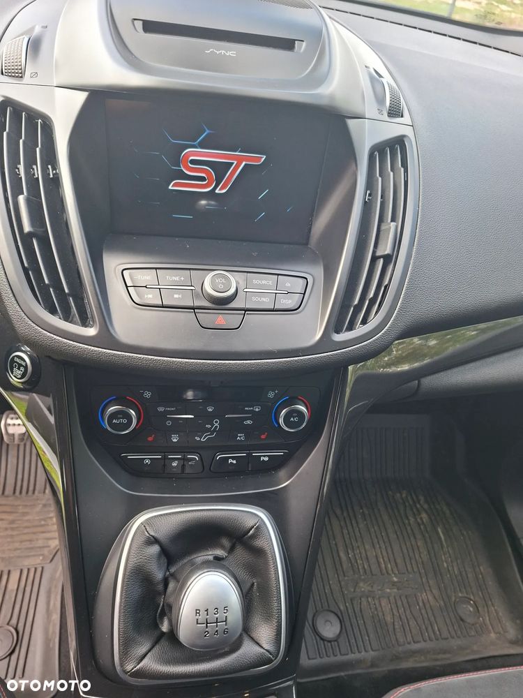 Ford Kuga - 28