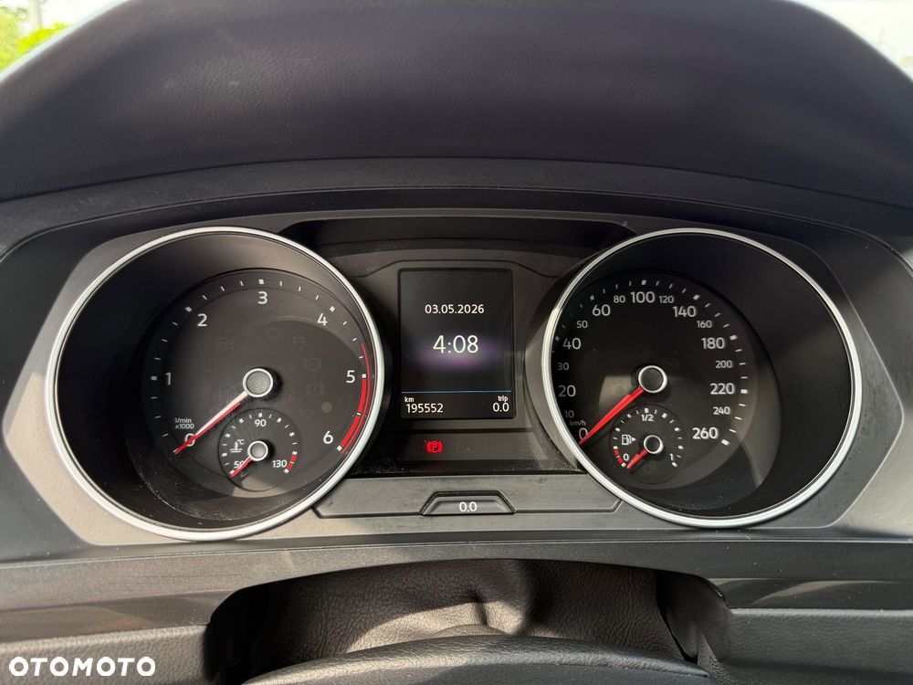 Volkswagen Tiguan - 12