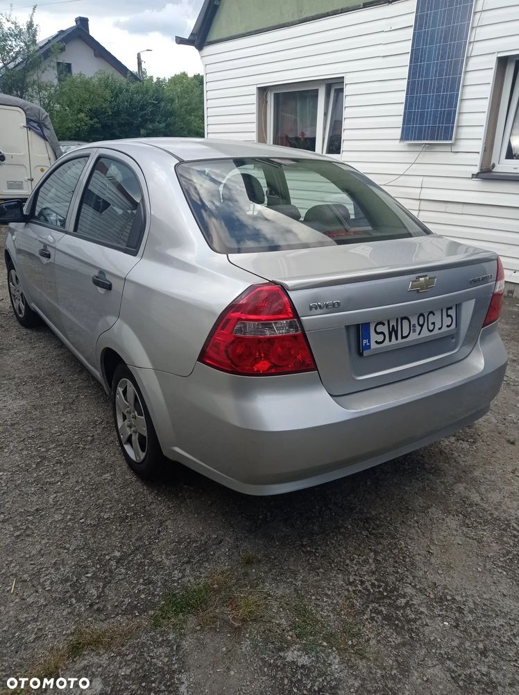 Chevrolet Aveo - 3