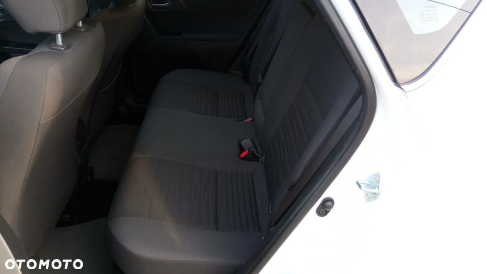 Toyota Auris Hybrid 135 Premium - 16