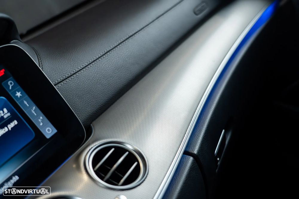 Mercedes-Benz E 220 d AMG - 25