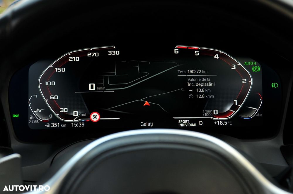 BMW Seria 3 330d xDrive AT MHEV - 32