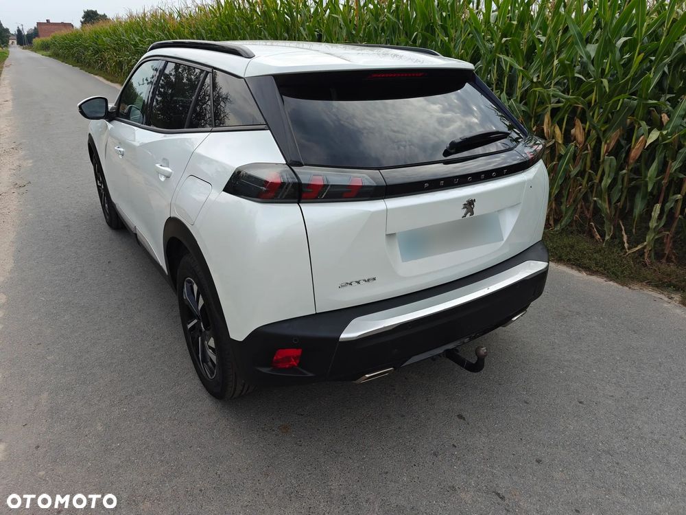 Peugeot 2008 PureTech 130 EAT8 Allure - 4