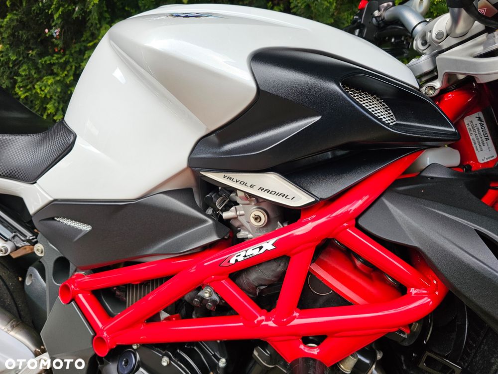 MV AGUSTA Brutale - 6