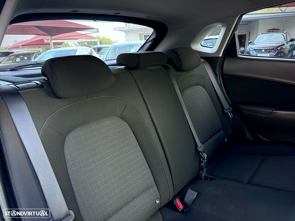 Hyundai Kauai 1.6 GDi HEV Premium - 9